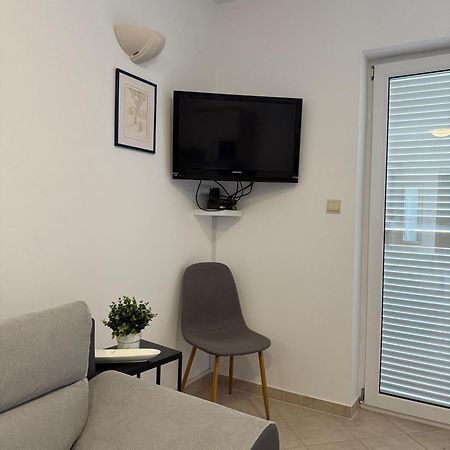Apartmani Samec Novalja Eksteriør bilde