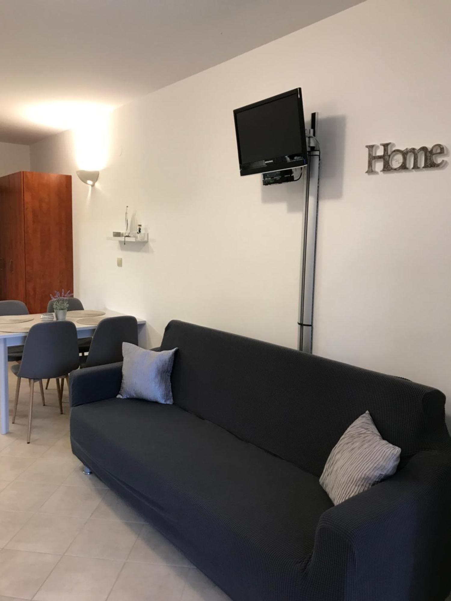 Apartmani Samec Novalja Eksteriør bilde