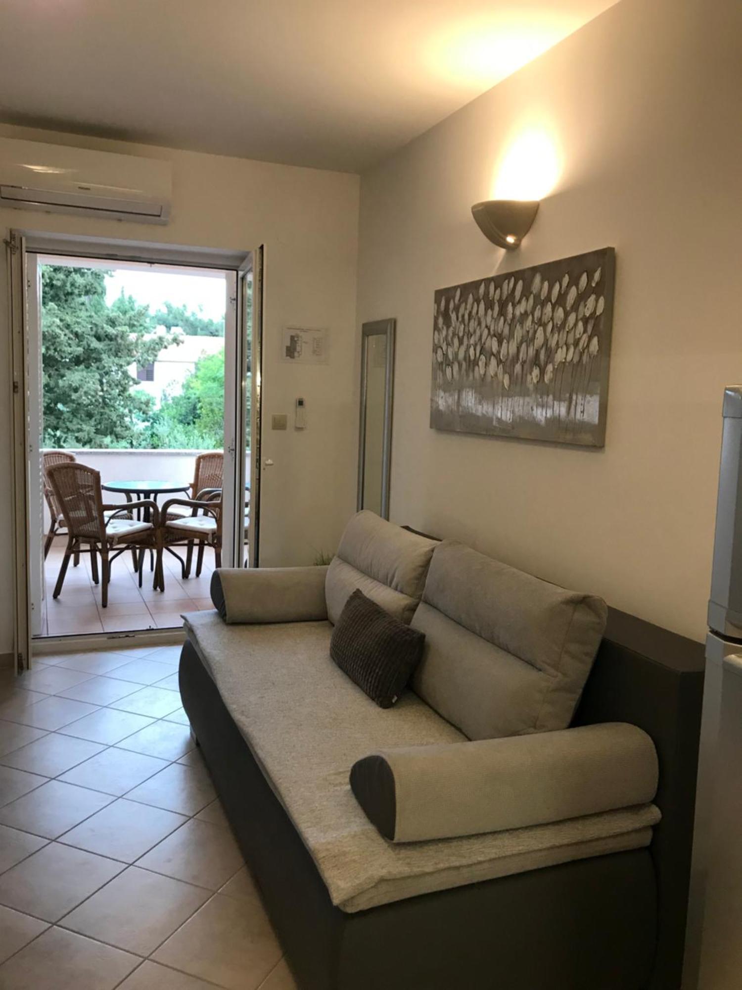 Apartmani Samec Novalja Eksteriør bilde