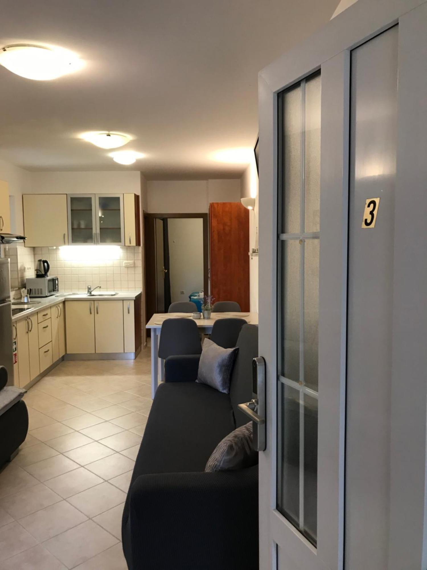 Apartmani Samec Novalja Eksteriør bilde
