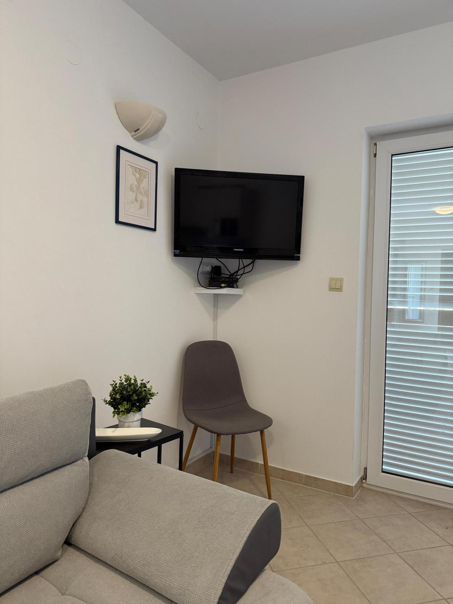Apartmani Samec Novalja Eksteriør bilde