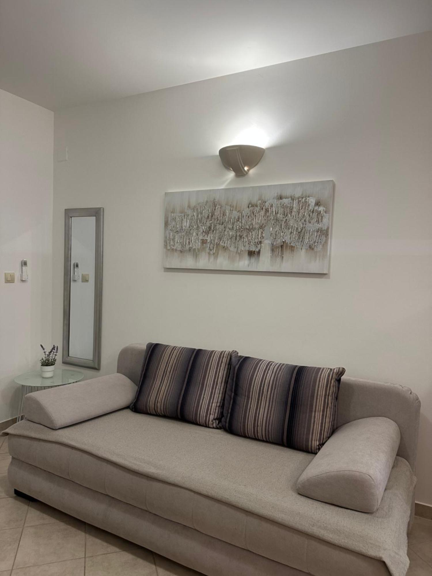 Apartmani Samec Novalja Eksteriør bilde